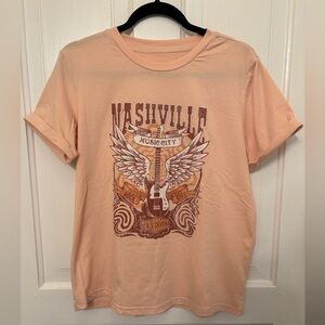 Nashville music city tshirt small